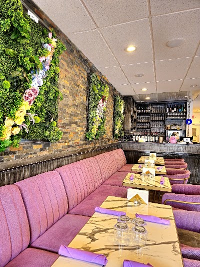 LAVENDER Cafe & Bistro logo