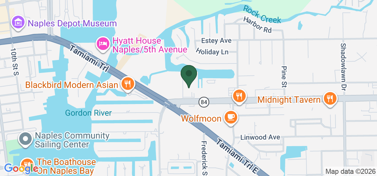 Map showing the location of Red Roof PLUS+ & Suites Naples Downtown-5th Ave S